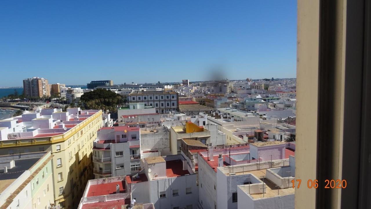 Apartamento Fenicia Con Aparcamiento Incluido Vistas Al Mar Cádiz Eksteriør bilde