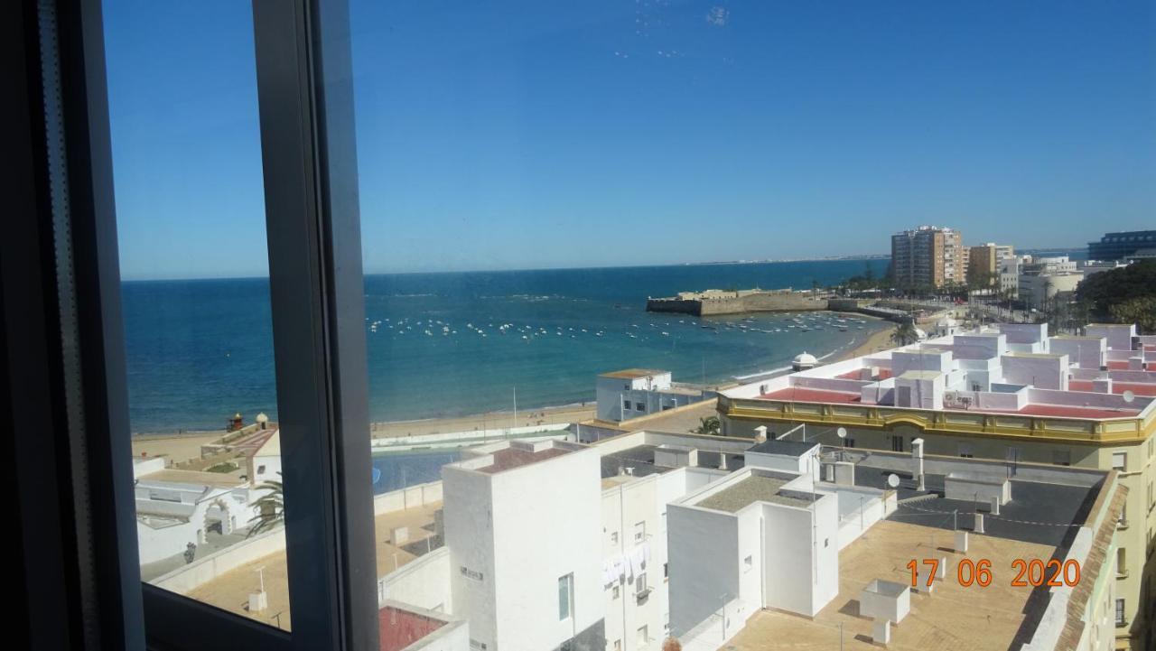 Apartamento Fenicia Con Aparcamiento Incluido Vistas Al Mar Cádiz Eksteriør bilde