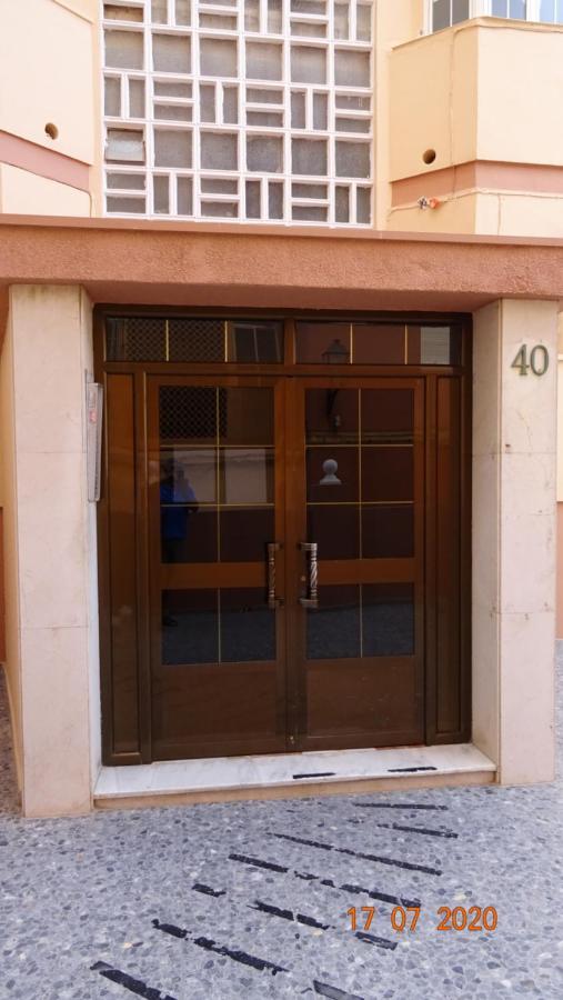 Apartamento Fenicia Con Aparcamiento Incluido Vistas Al Mar Cádiz Eksteriør bilde