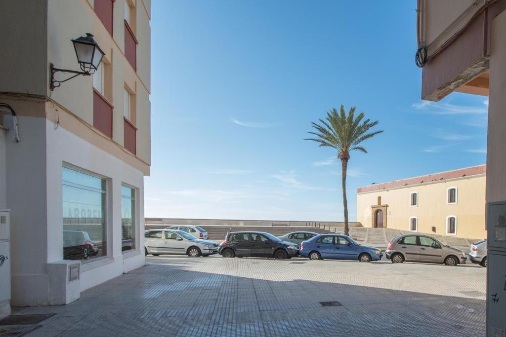 Apartamento Fenicia Con Aparcamiento Incluido Vistas Al Mar Cádiz Eksteriør bilde